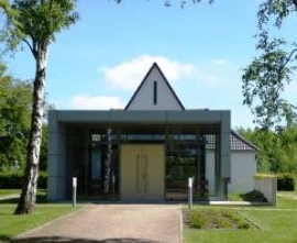 Feierhalle Bentwisch  Außenansicht - P1040100